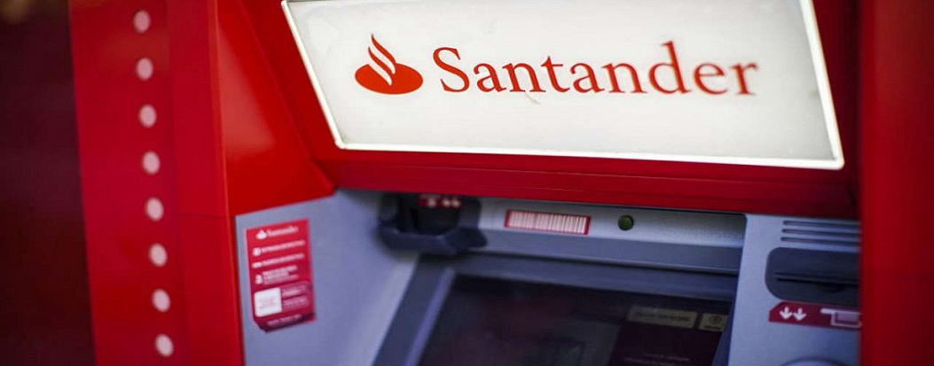 Мошенники воспользовались уязвимостью ПО банкоматов банка Santander